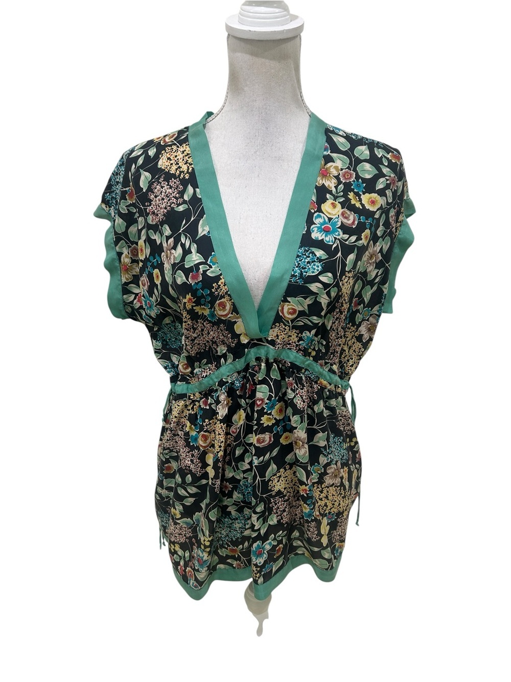 Johnny Was Floral V-Neck Tie-Waist blouse with Teal green Trim silk size small